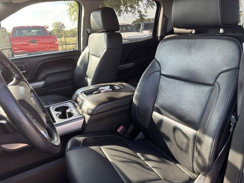 Used 2015 Chevrolet Silverado 2500 LTZ w/ LTZ Plus Package image 12