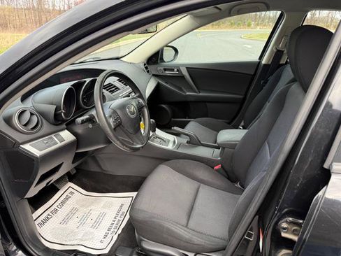 Used 2010 MAZDA MAZDA3 i Touring image 10