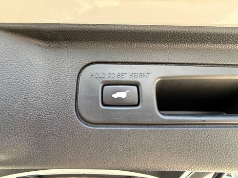 Used 2023 Honda Pilot EX-L image 29
