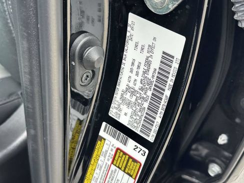 Used 2023 Toyota Tacoma TRD Off-Road AWD/4WD image 31