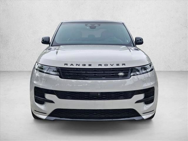 Used 2025 Land Rover Range Rover Sport Dynamic SE AWD/4WD image 2