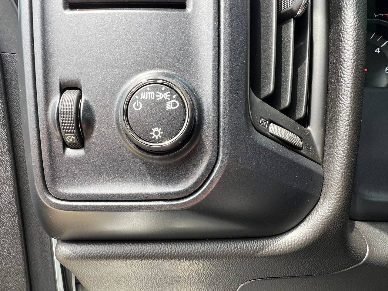 Used 2016 GMC Sierra 2500 4x4 Crew Cab image 22