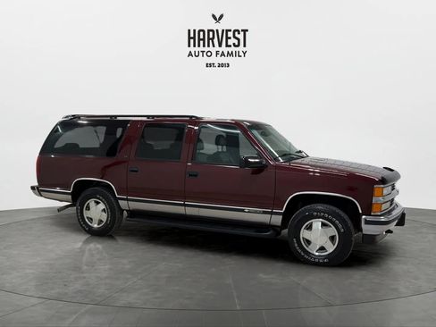 Used 1999 Chevrolet Suburban 4WD w/ Preferred Equipment Group 3 image 9