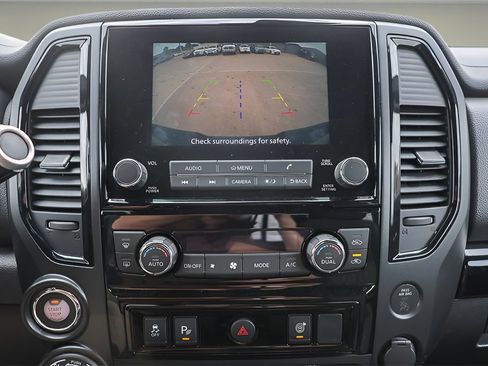 Used 2024 Nissan Titan SV w/ SV Bronze Edition Package image 16