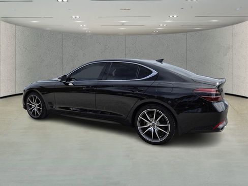 Used 2023 Genesis G70 3.3T RWD image 5