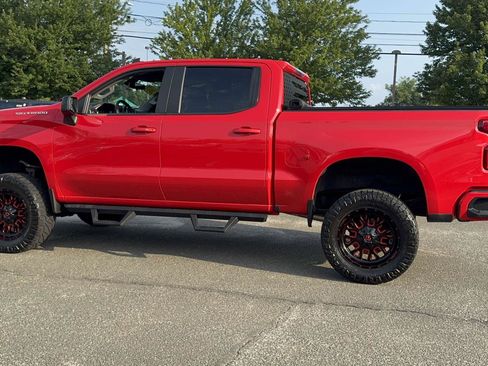 Used 2020 Chevrolet Silverado 1500 RST w/ Convenience Package AWD/4WD image 4