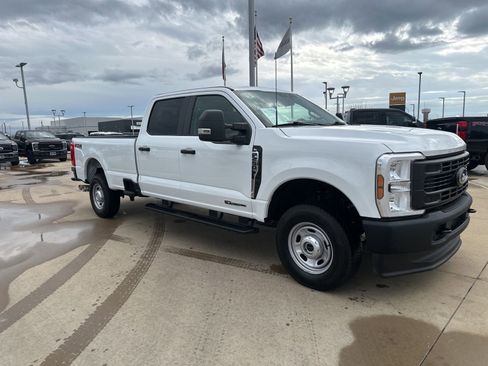 Used 2025 Ford F250 XL w/ FX4 Off-Road Package image 8