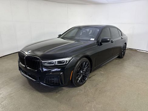 Used 2022 BMW 750i xDrive 750i xDrive w/ Executive Package image 25