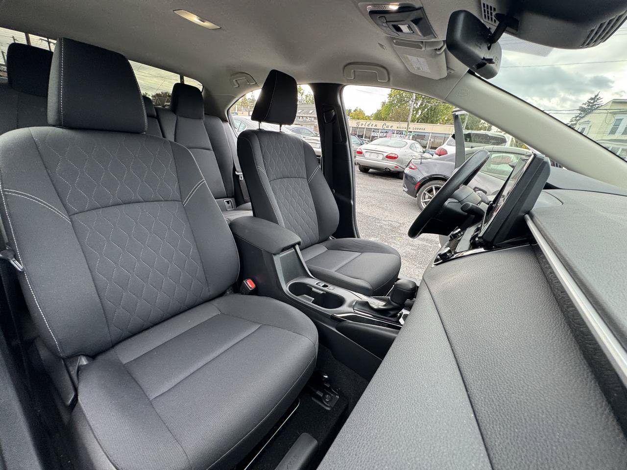 Used 2023 Toyota Corolla LE w/ LE Convenience Package FWD image 28