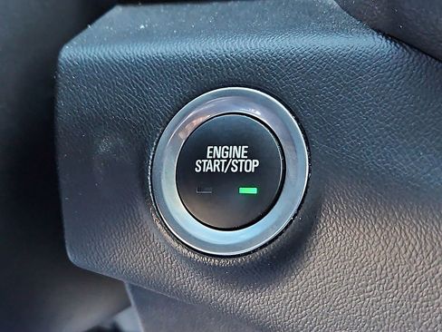 Used 2024 GMC Terrain Denali image 28