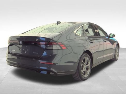 Used 2023 Honda Accord EX-L image 2