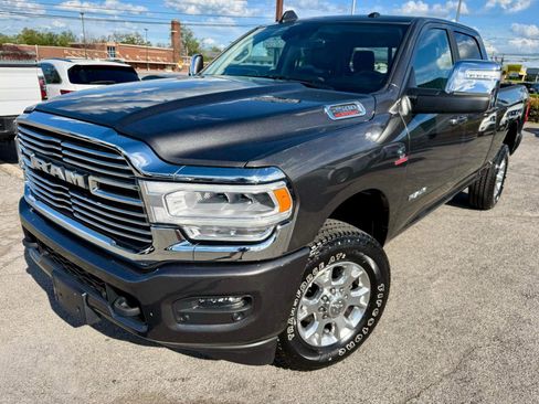 Used 2024 RAM 2500 Laramie w/ Safety Group AWD/4WD image 2