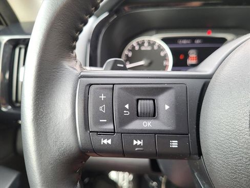 Used 2025 Nissan Pathfinder SV image 20