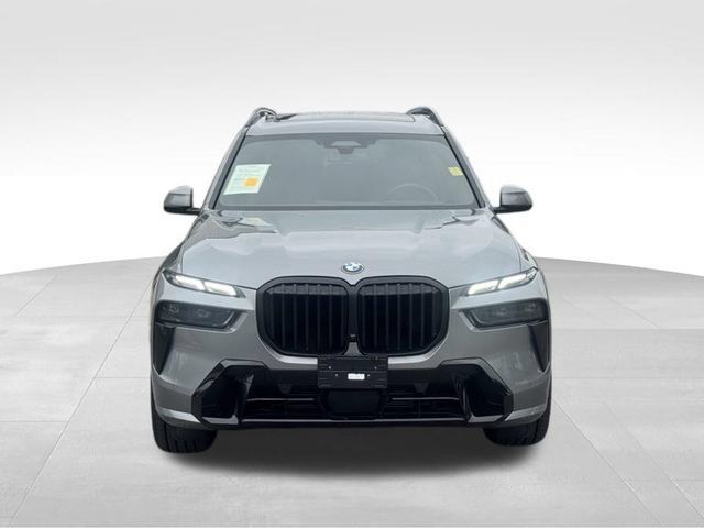 Certified 2026 BMW X7 xDrive40i w/ Executive Package AWD/4WD image 13