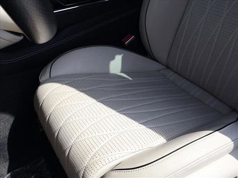 Used 2021 Bentley Flying Spur W12 AWD/4WD image 9