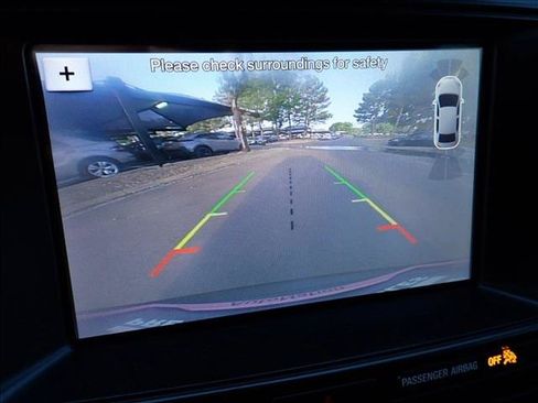 Used 2019 Ford Explorer XLT w/ Equipment Group 202A AWD/4WD image 23