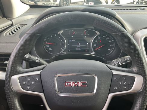 Used 2024 GMC Terrain SLE FWD image 12