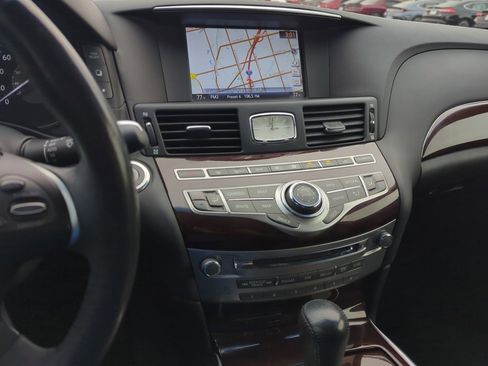 Used 2016 INFINITI Q70 L 3.7 image 23