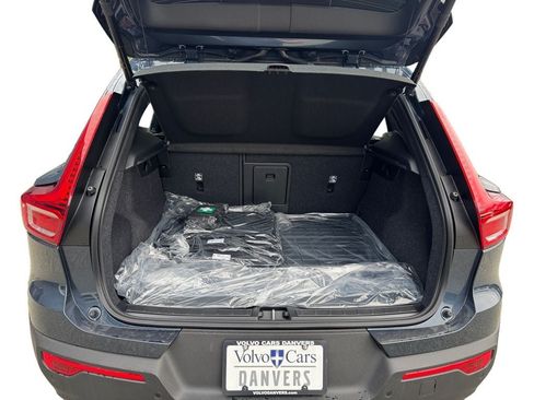 New 2026 Volvo XC40 B5 Core w/ Protection Package Premier AWD/4WD image 6