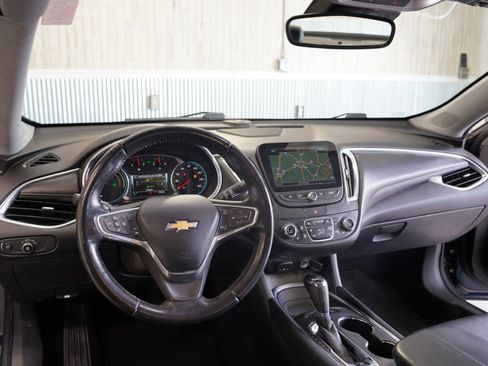 Used 2016 Chevrolet Malibu Hybrid w/ Leather Package FWD image 11