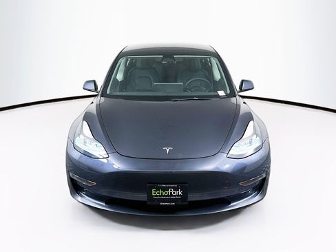 Used 2023 Tesla Model 3 Standard Range image 2