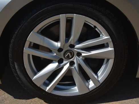 Used 2023 Lexus IS 300 w/ Comfort Package RWD image 10