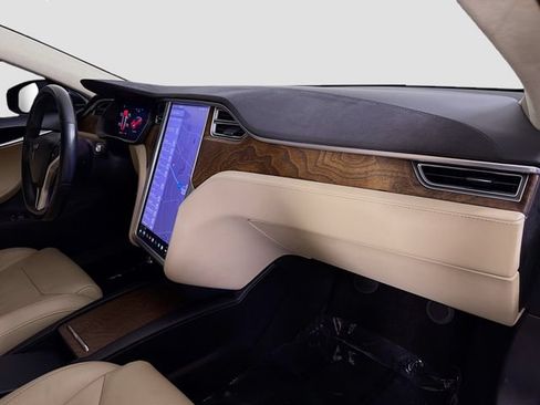 Used 2017 Tesla Model S 60 RWD image 32