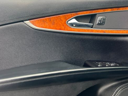 Used 2018 Lincoln MKX Reserve image 12