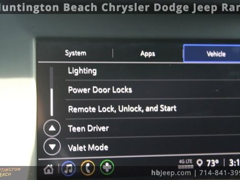 Used 2024 GMC Terrain SLE image 34