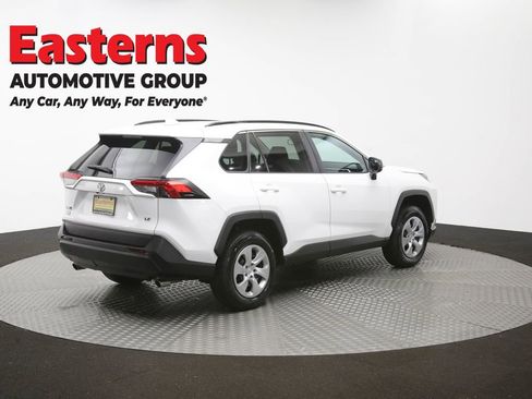 Used 2021 Toyota RAV4 LE FWD image 40