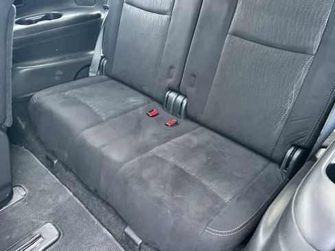 Used 2015 Nissan Pathfinder S image 17