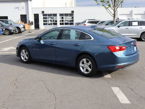 Used 2024 Chevrolet Malibu LT FWD image 8