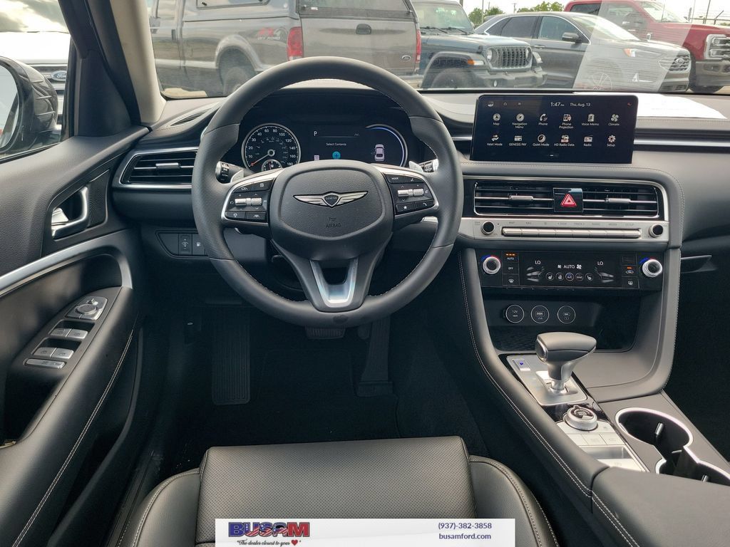 Used 2026 Genesis G70 2.5T AWD/4WD image 9