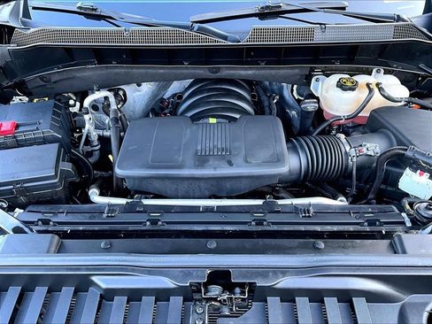 Used 2023 Chevrolet Silverado 1500 RST w/ Redline Edition AWD/4WD image 30