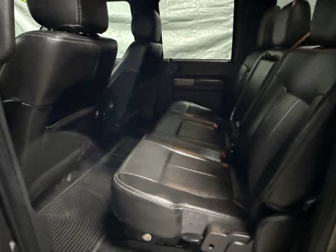 Used 2012 Ford F250 Lariat w/ Chrome Pkg image 15