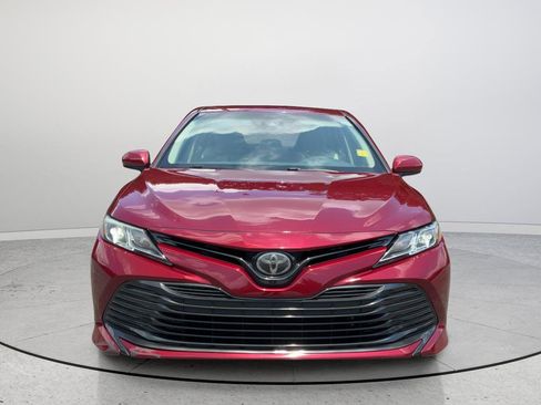 Used 2018 Toyota Camry LE FWD image 4