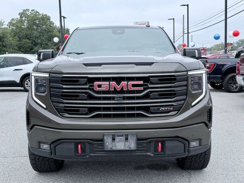 Used 2023 GMC Sierra 1500 AT4 w/ AT4 Premium Package AWD/4WD image 3