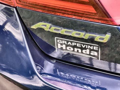 Used 2016 Honda Accord EX image 8