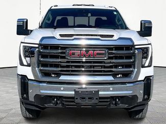Used 2024 GMC Sierra 2500 SLT w/ SLT Premium Package video 2