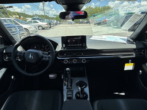 Used 2025 Honda Civic Sport image 22