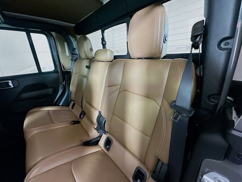 Used 2023 Jeep Gladiator Rubicon w/ LED Lighting Group image 23