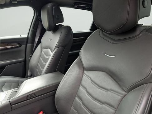 Used 2017 Cadillac CT6 Luxury RWD image 10