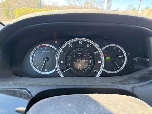 Used 2016 Honda Accord LX image 18