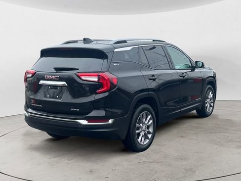 Used 2024 GMC Terrain SLT AWD/4WD image 5