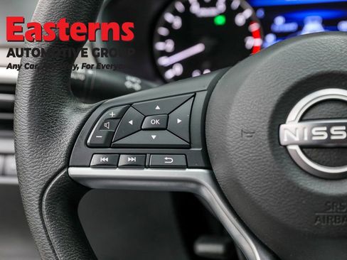 Used 2023 Nissan Altima 2.5 SV image 15