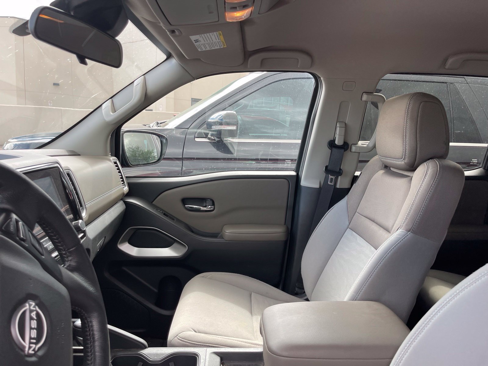 Used 2023 Nissan Frontier SV AWD/4WD image 9