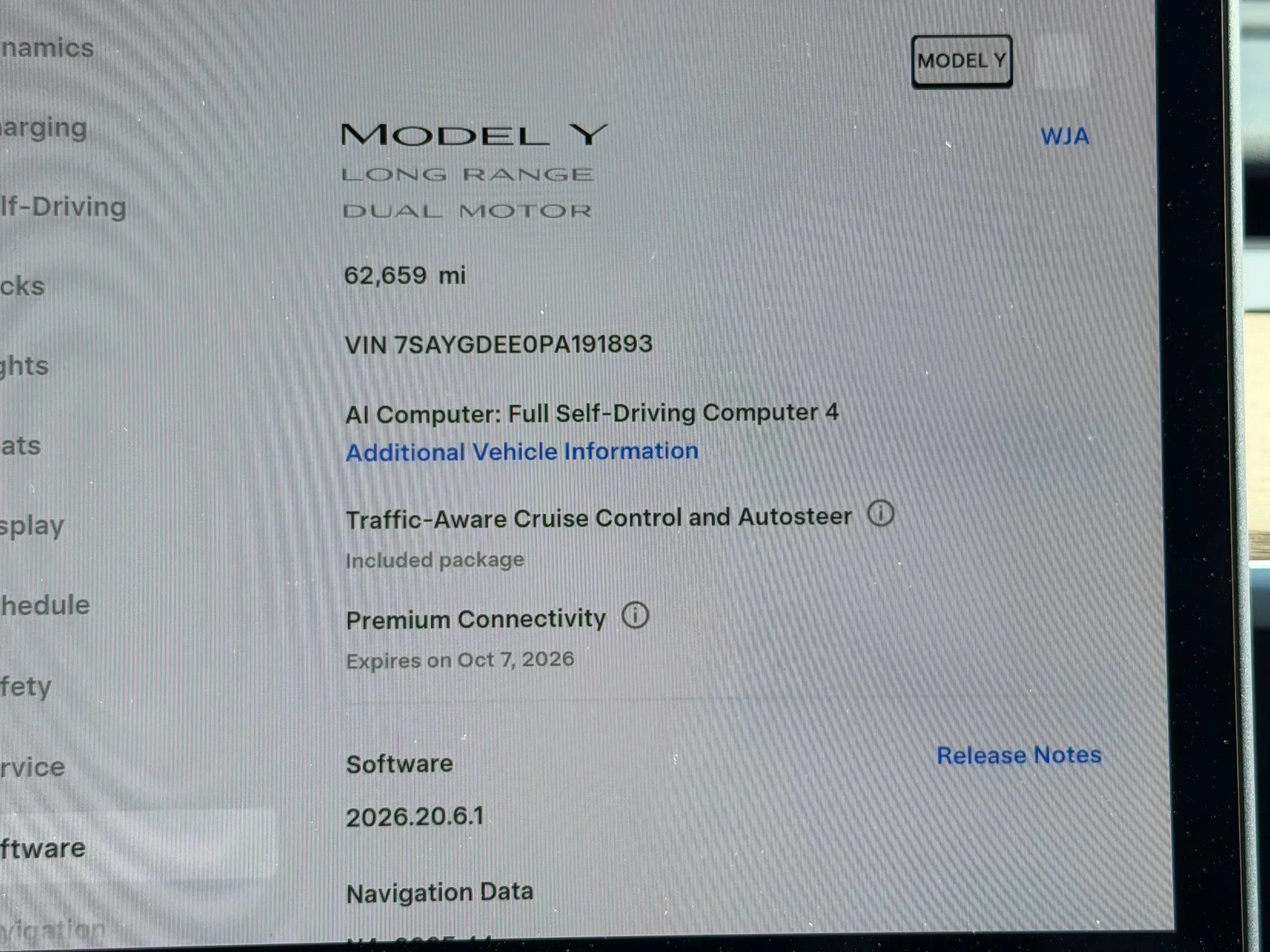 Used 2023 Tesla Model Y Long Range AWD/4WD image 2