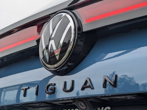 New 2026 Volkswagen Tiguan SE R-Line AWD/4WD image 30