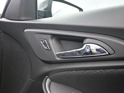 Used 2025 Chevrolet Malibu LT FWD image 38