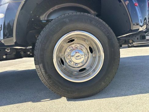 Used 2024 Ford F350 XL AWD/4WD image 19